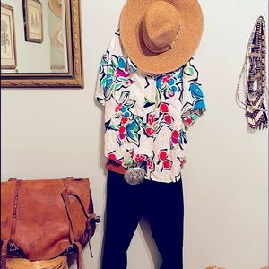 Beautiful vintage silk men’s or woman’s 90’s sort sleeve blouse